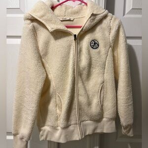 Old navy 100% polyester women’s zip up jacket. Used but in excellent condition!